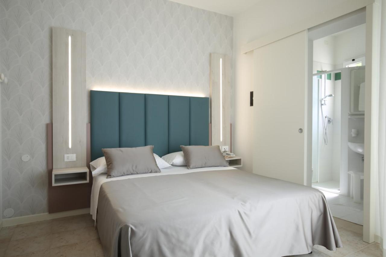 Hotel Marisa Каорле Екстер'єр фото